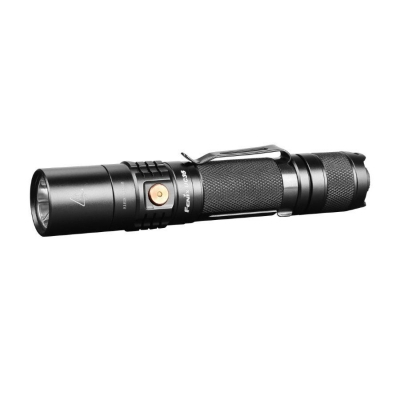 Fenix UC35 — фонарь с большими возможностями
